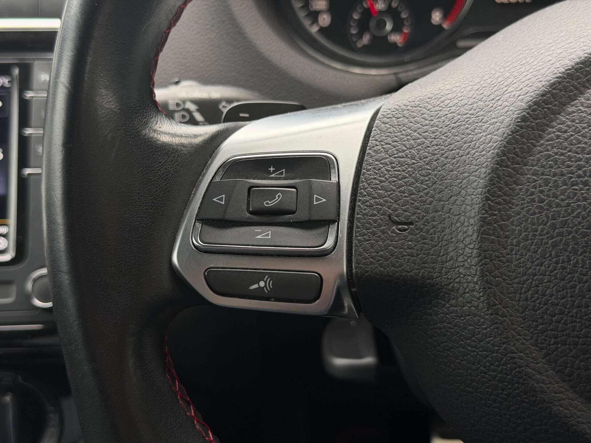 Volkswagen Polo view 19