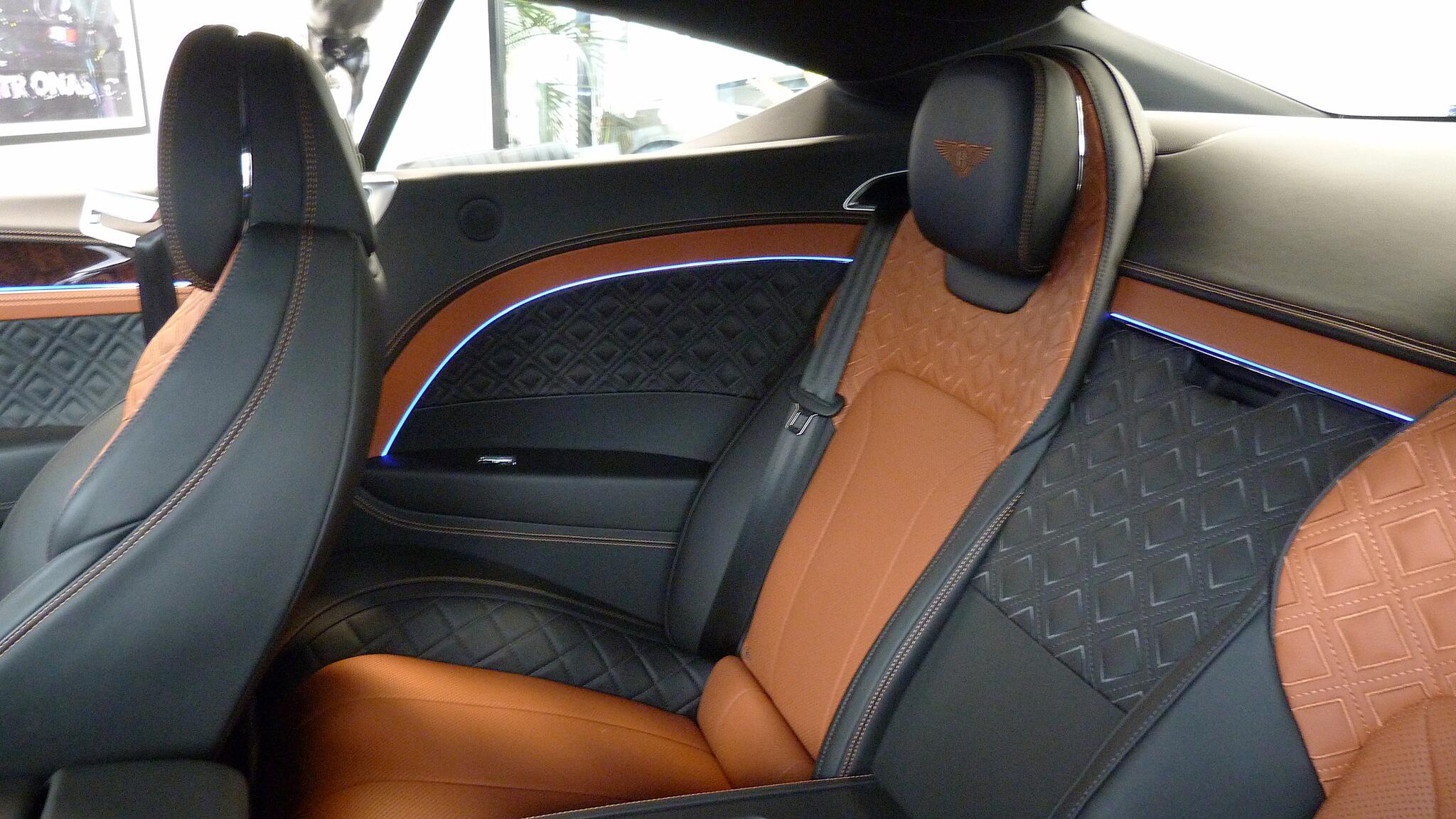 Bentley Continental view 20