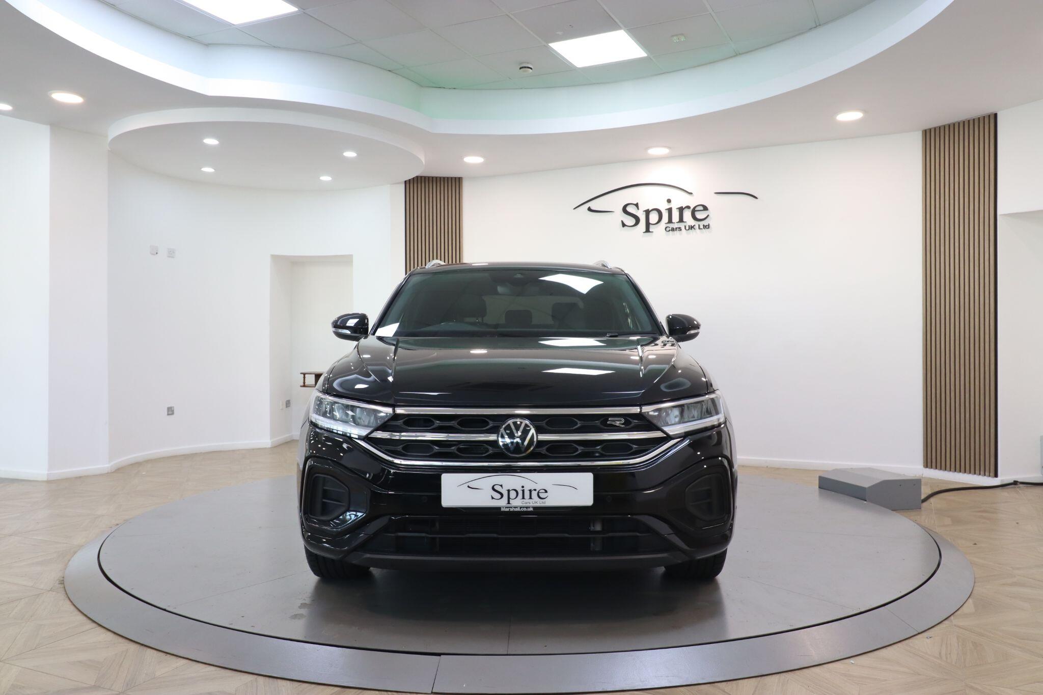 Volkswagen T-Roc view 2