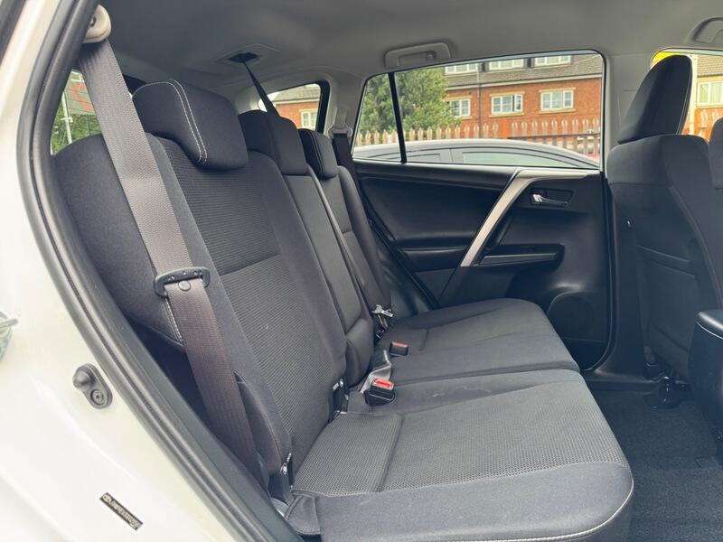 Toyota Rav4 view 17