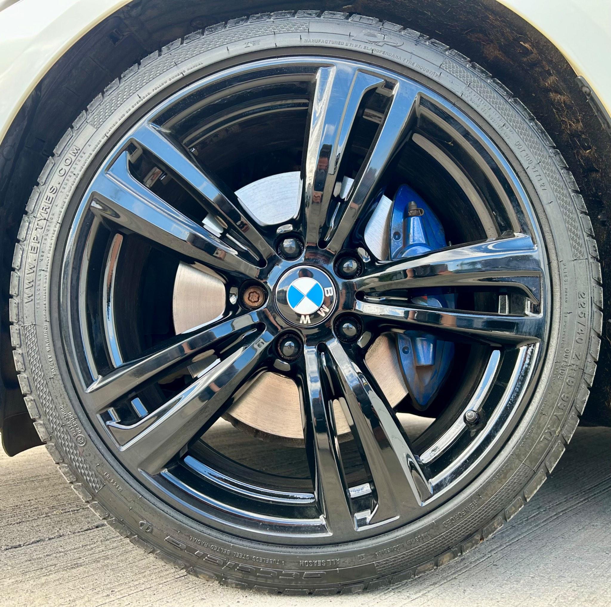 BMW 4 Series view 11