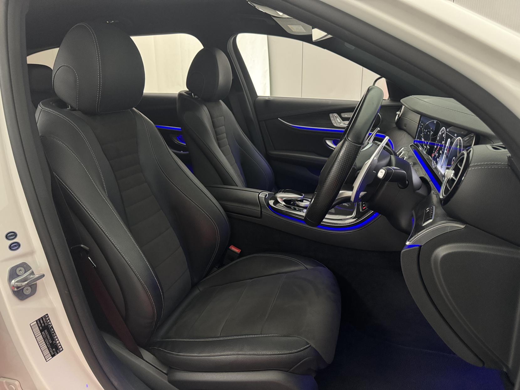 Mercedes-Benz E Class view 45