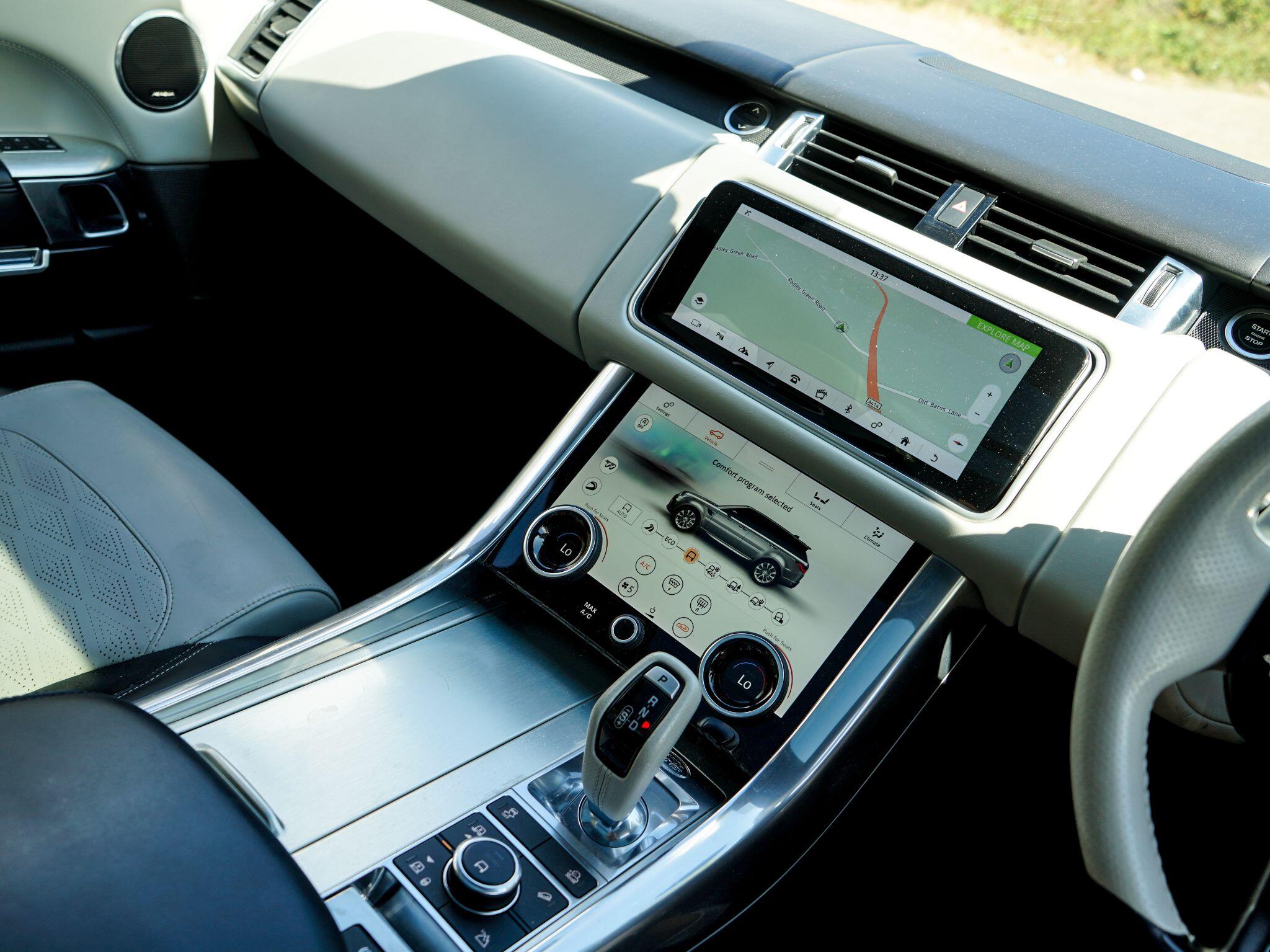 Land Rover Range Rover Sport view 6