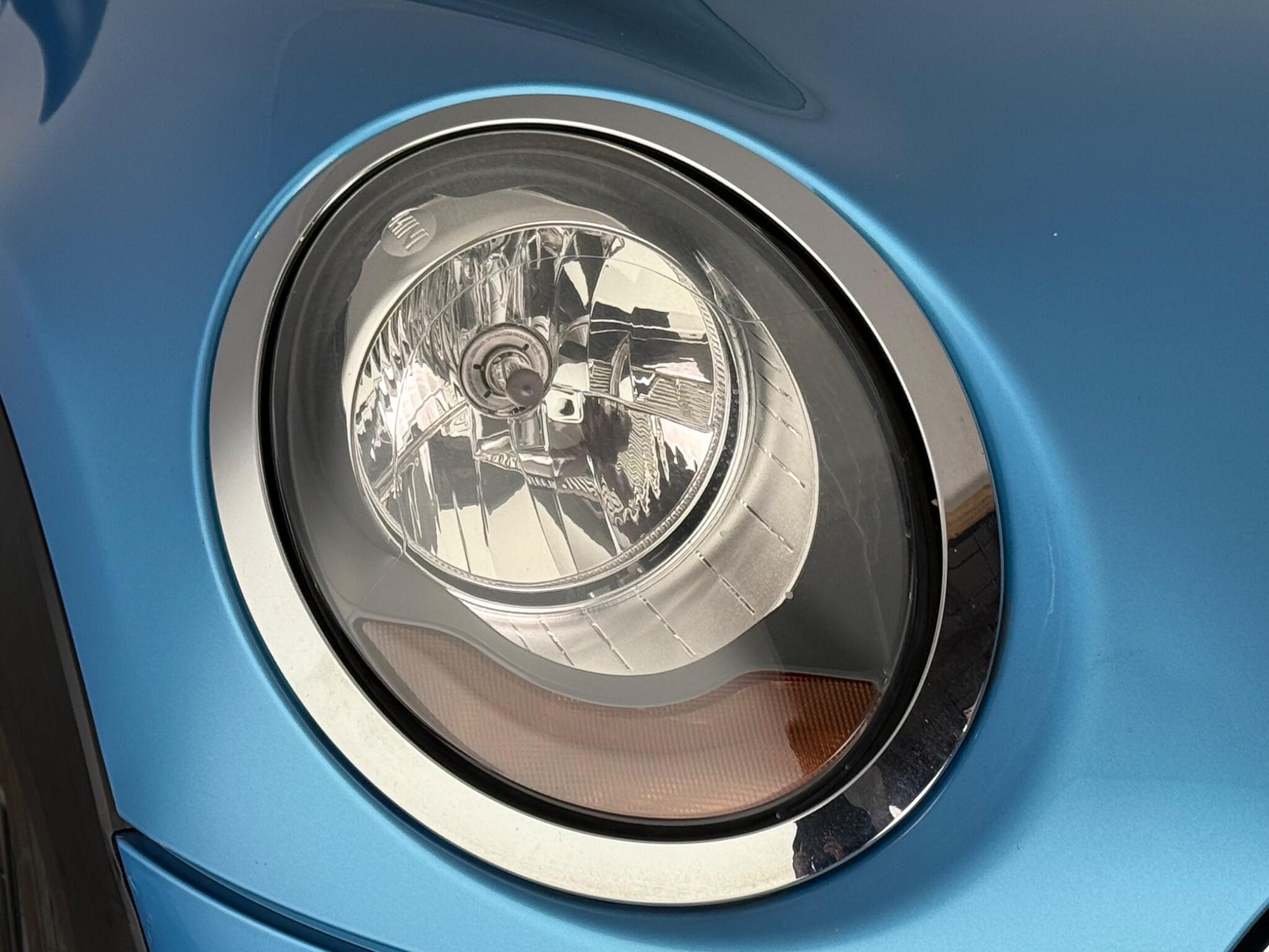 Mini Hatch view 4