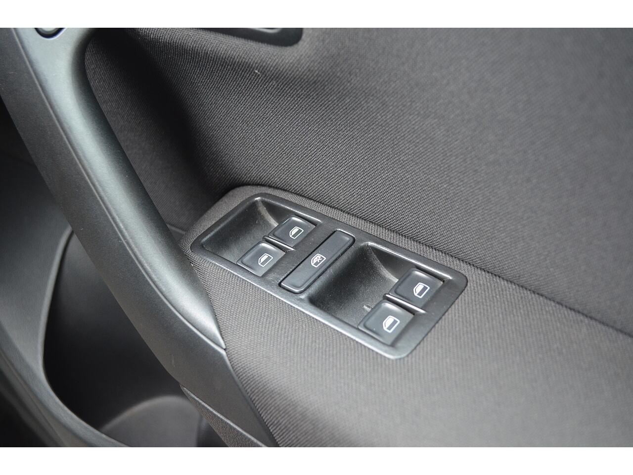 Volkswagen Polo view 45