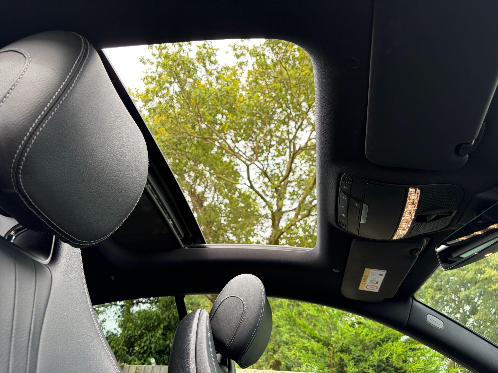 Mercedes-Benz E-Class view 11