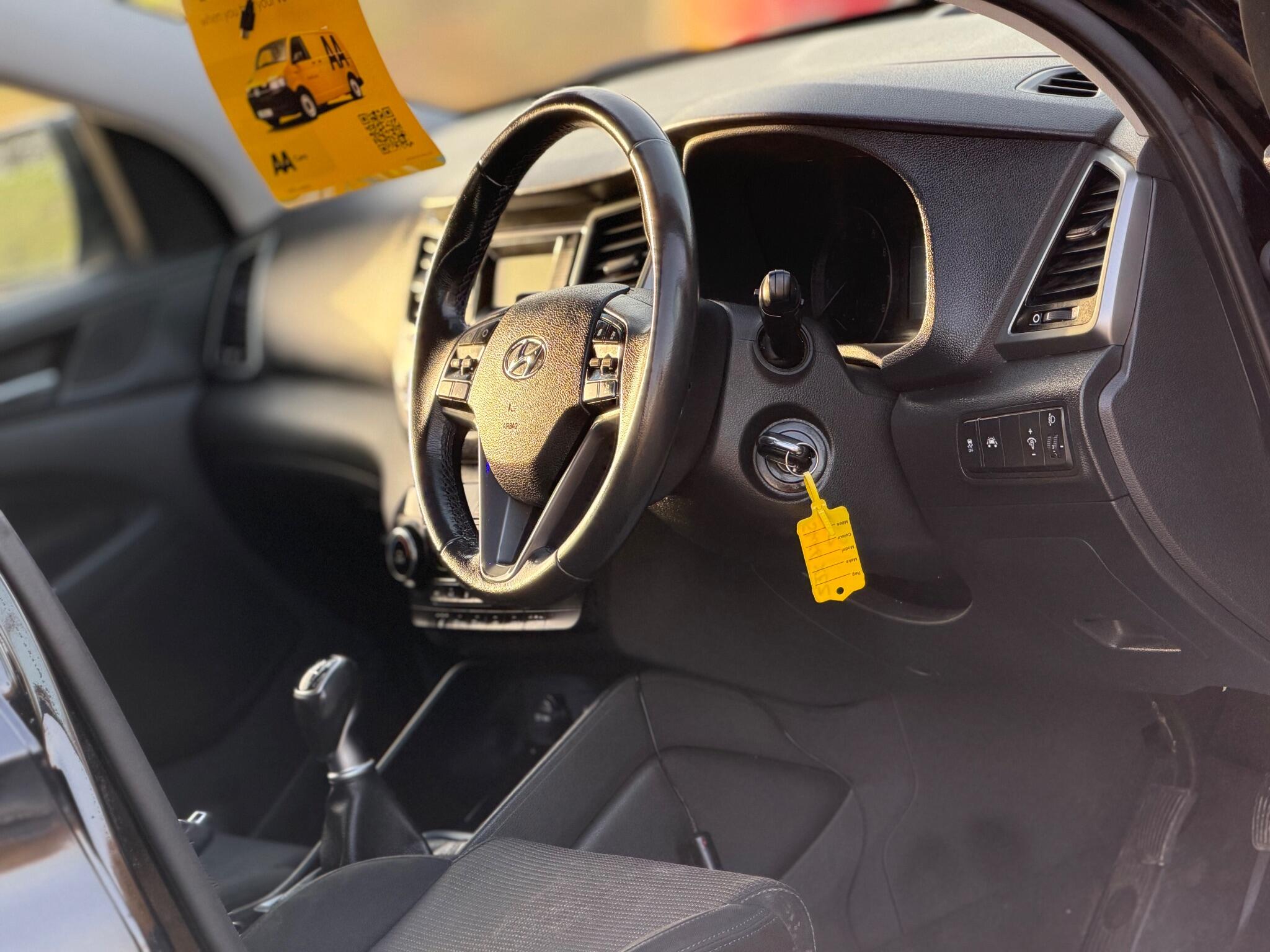 2016 Hyundai TUCSON 1.6 GDi Blue Drive SE Euro 6 (s/s) 5dr image 17