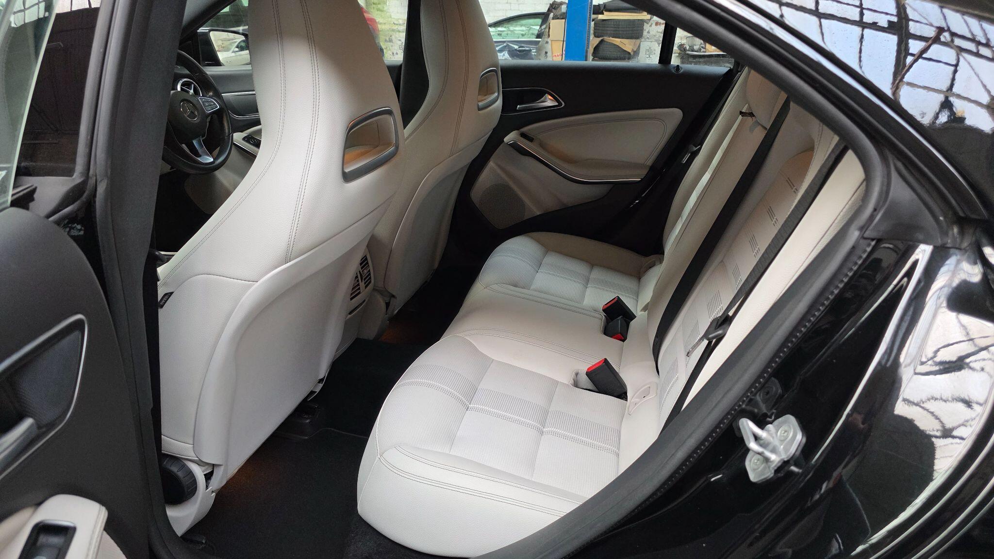 Mercedes-Benz Cla view 16