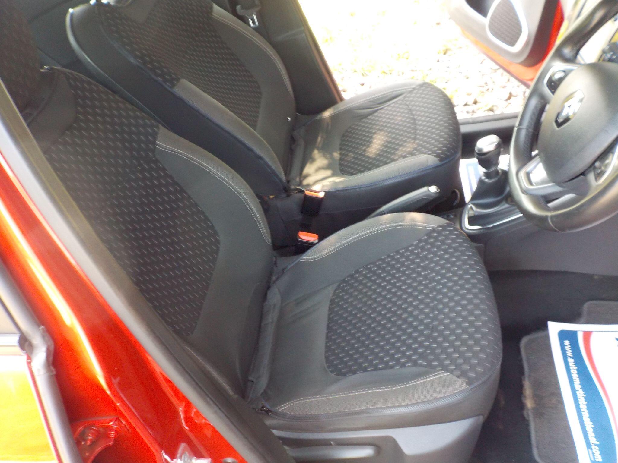 Renault Captur 1.5 dCi ENERGY Dynamique Nav Euro 6 (s/s) 5dr