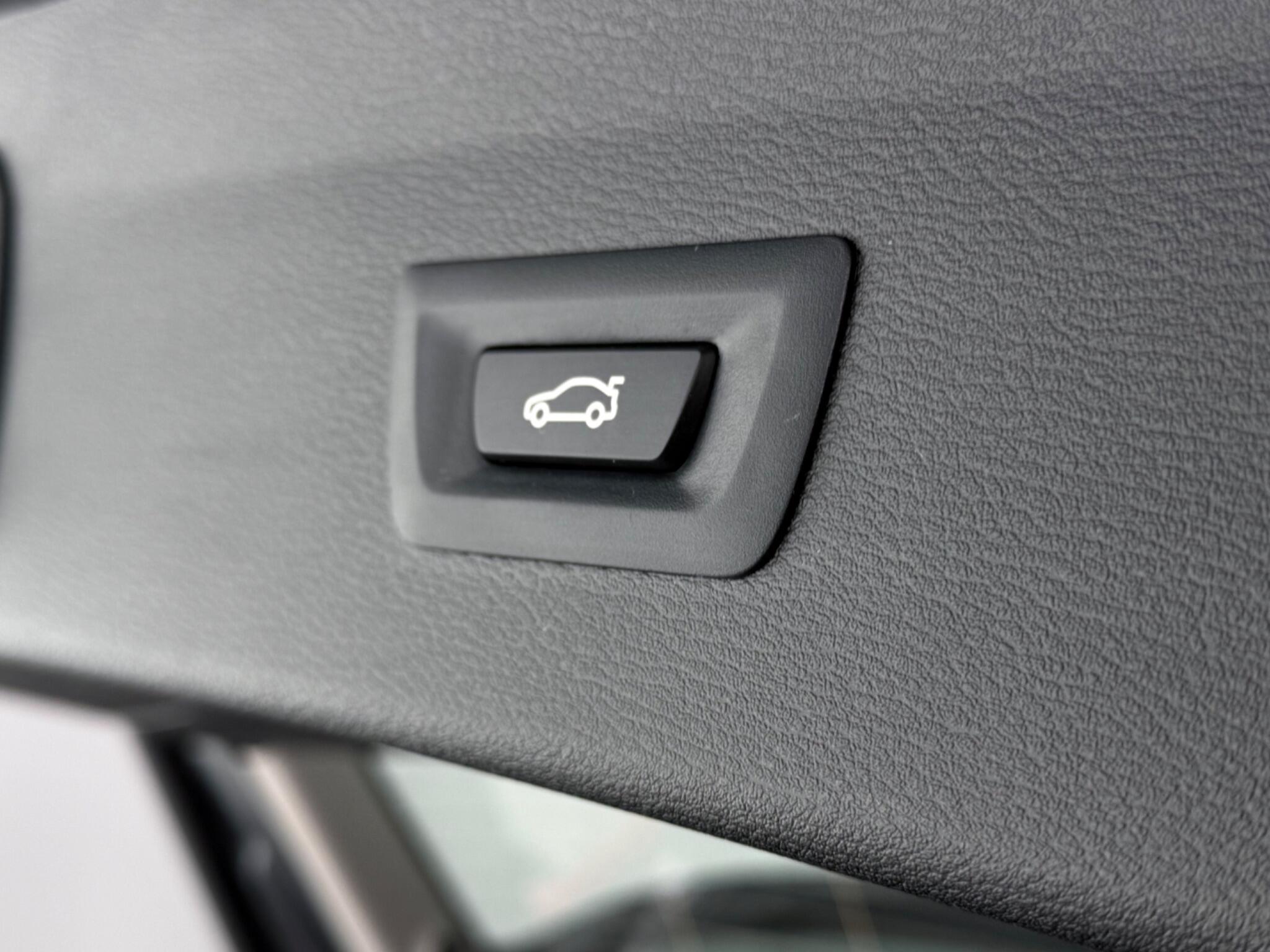 BMW X1 view 13