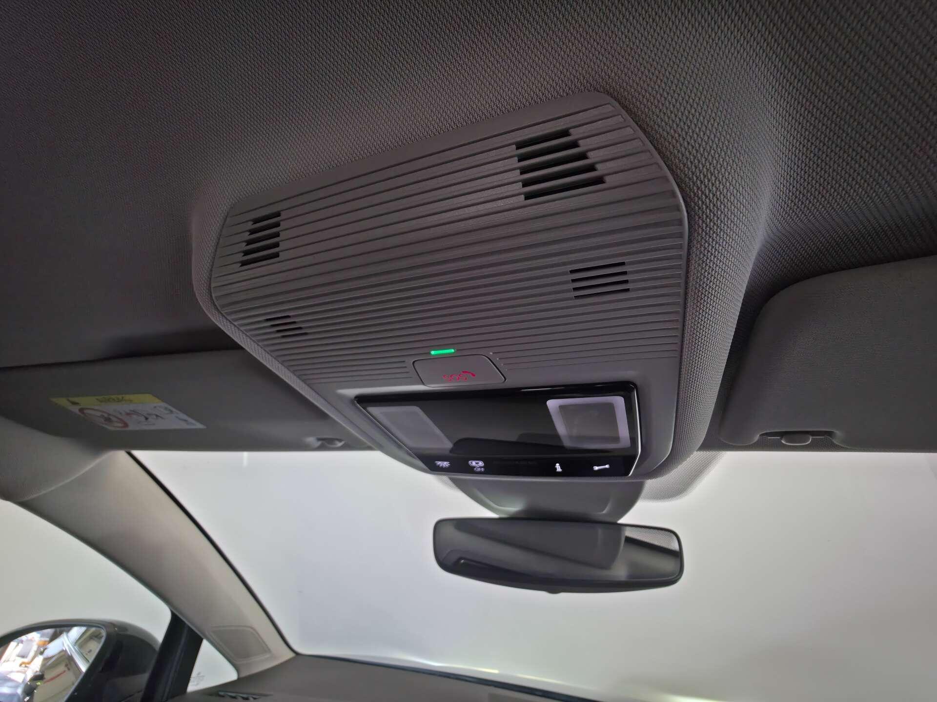 Volkswagen Golf view 46