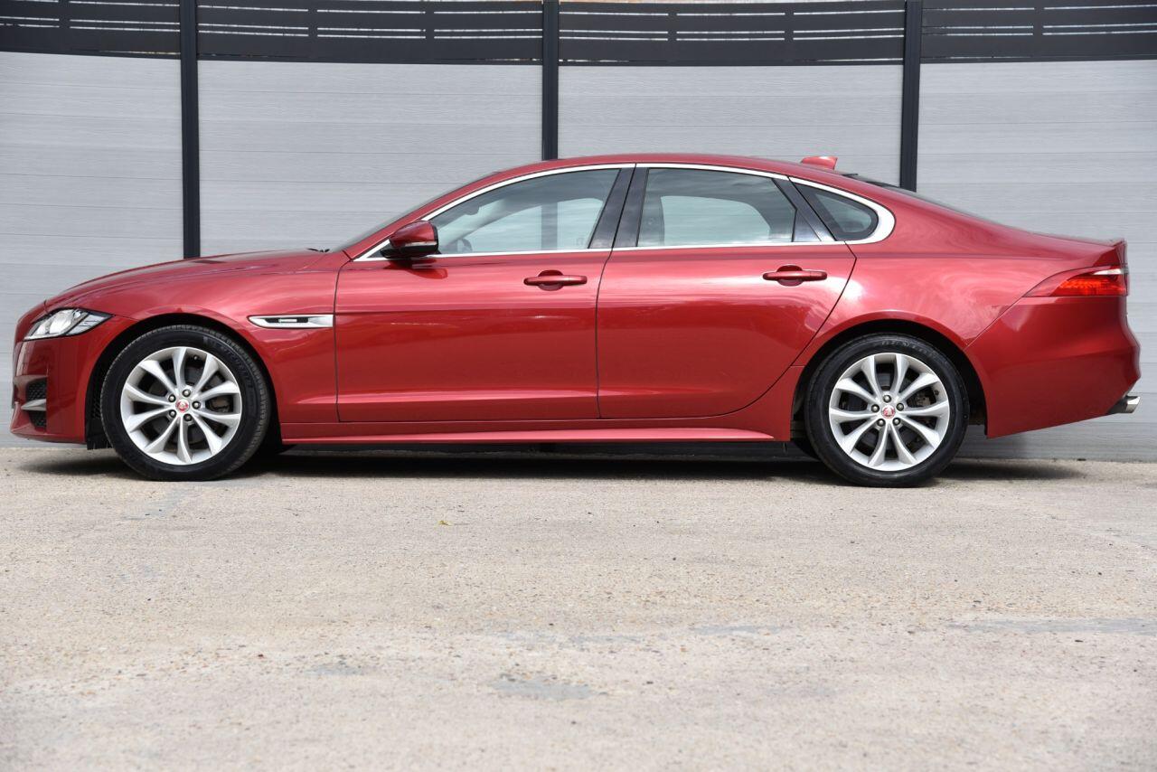 Jaguar XF view 6