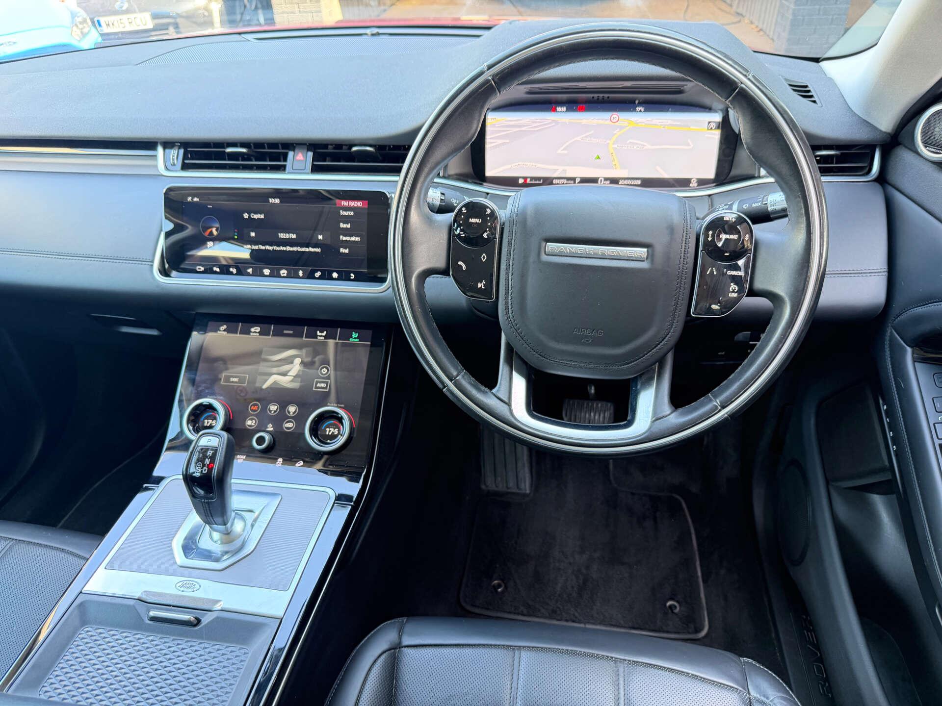 Land Rover Range Rover Evoque view 3