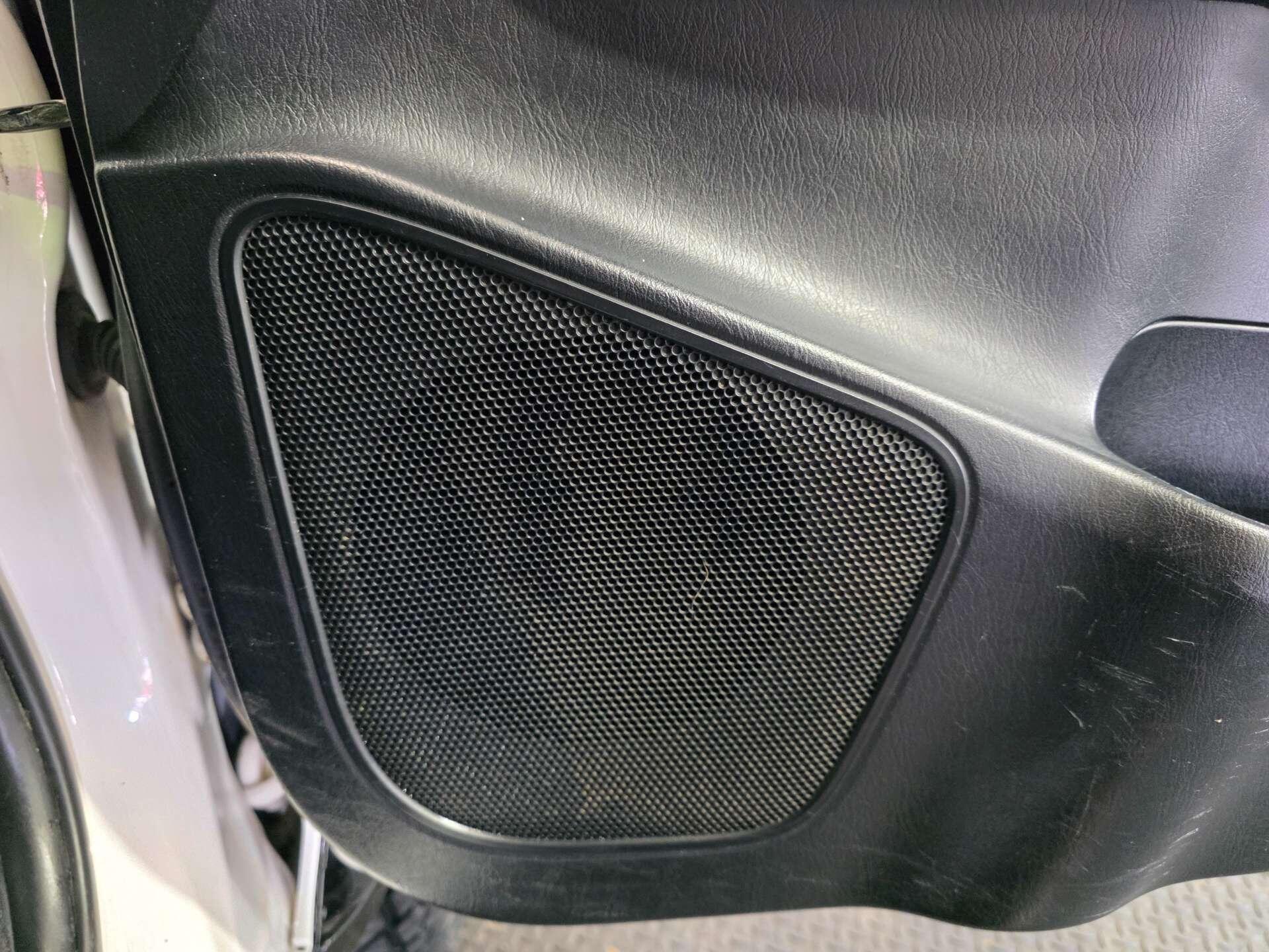 Toyota Hilux view 14