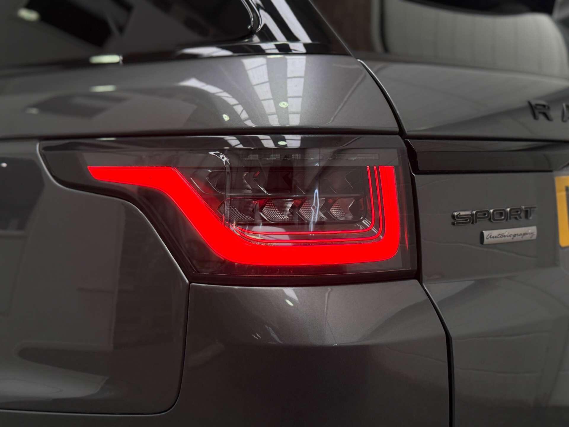 Land Rover Range Rover Sport view 9