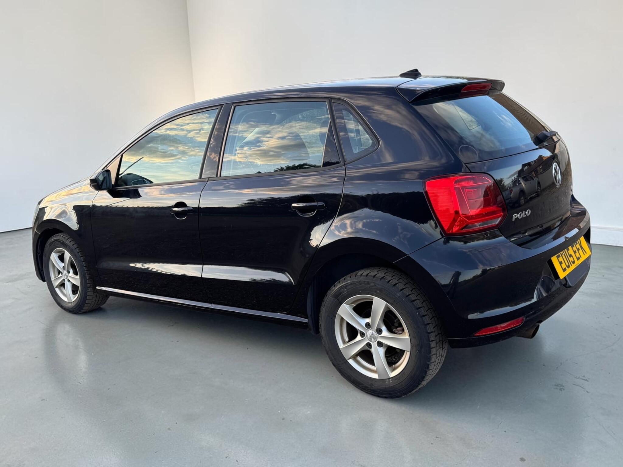 Volkswagen Polo view 5