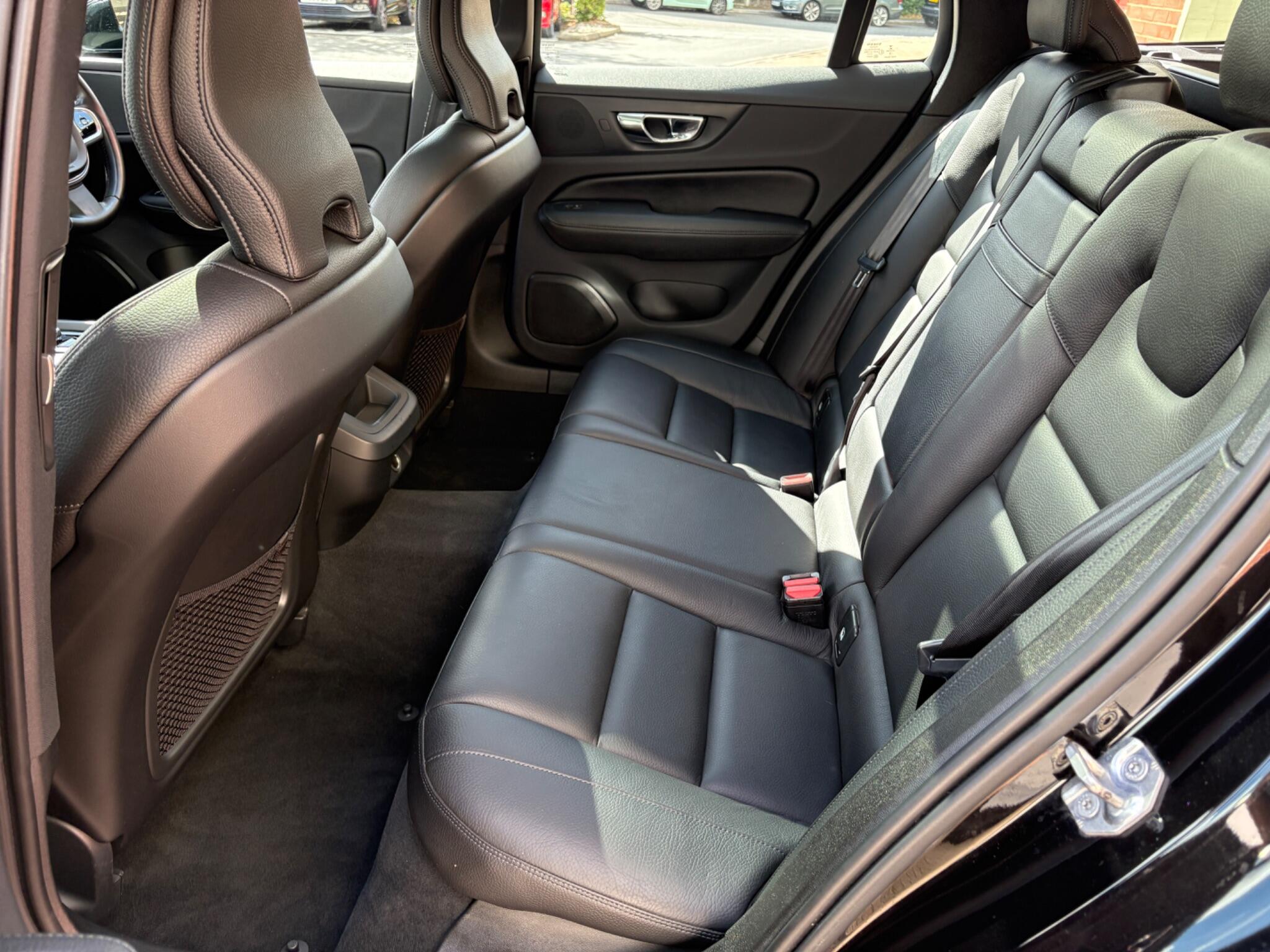 Volvo V60 view 20
