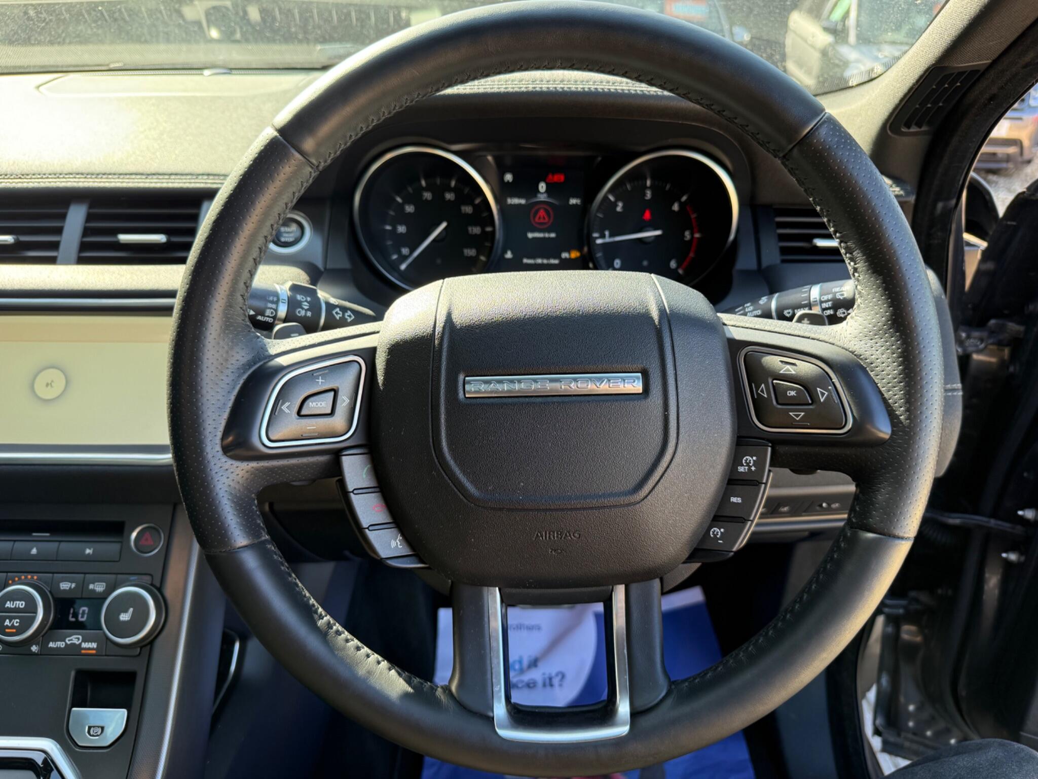 Land Rover Range Rover Evoque view 24