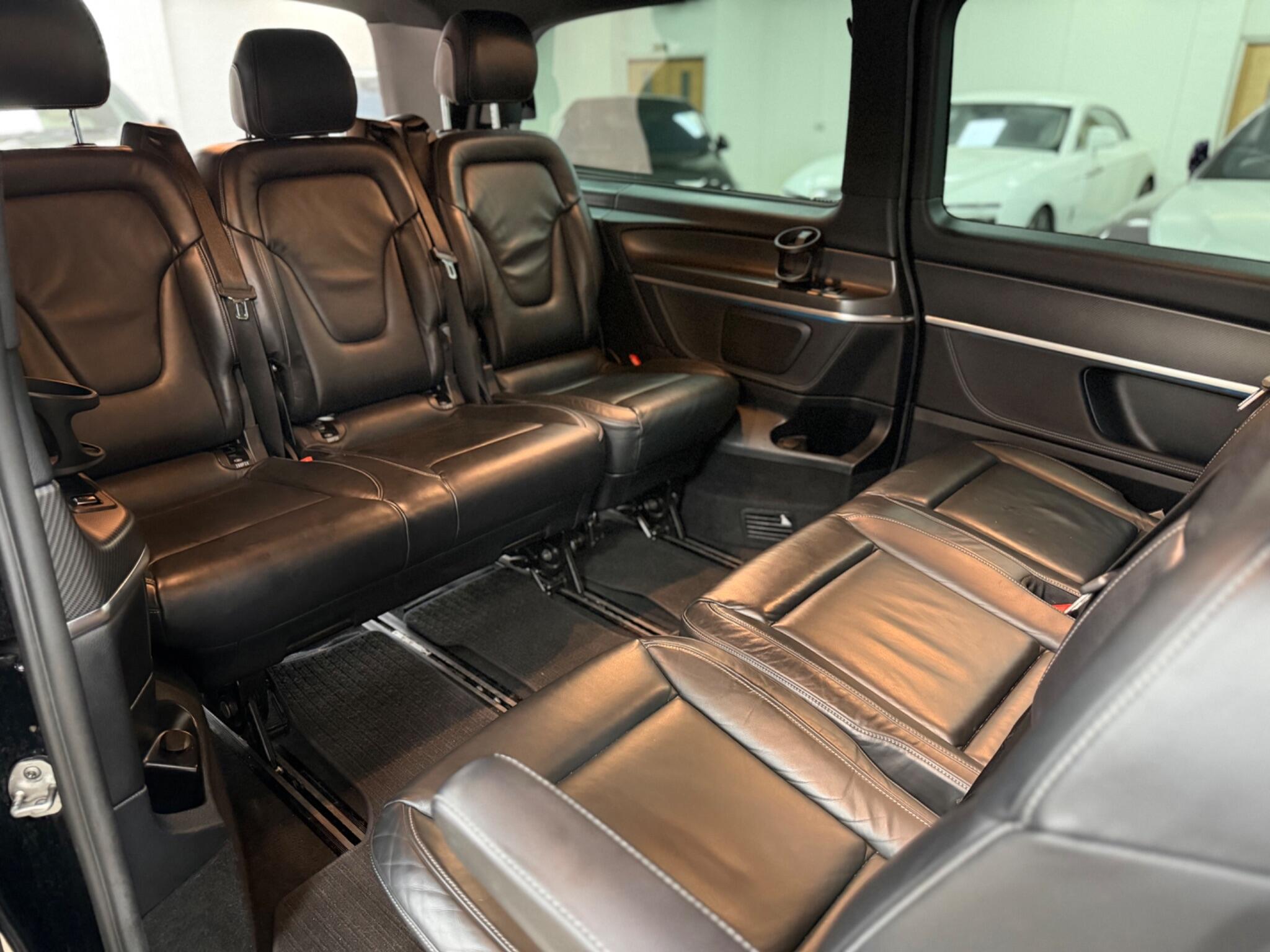 Mercedes-Benz V-Class view 11