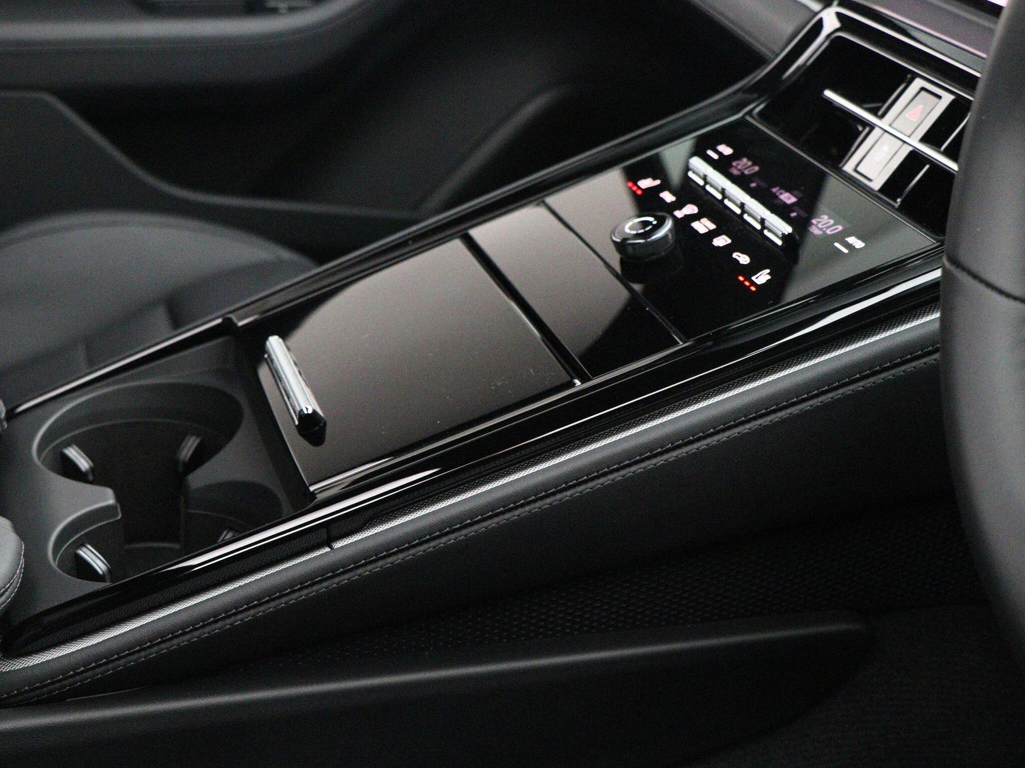 Porsche Panamera view 49