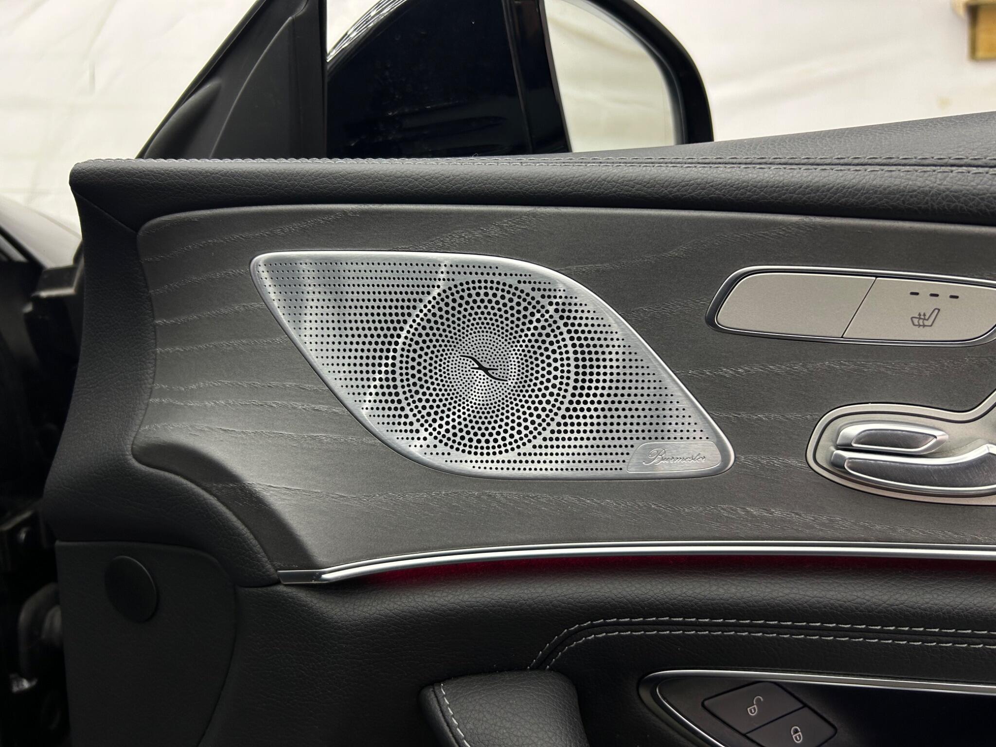 Mercedes-Benz CLS view 57