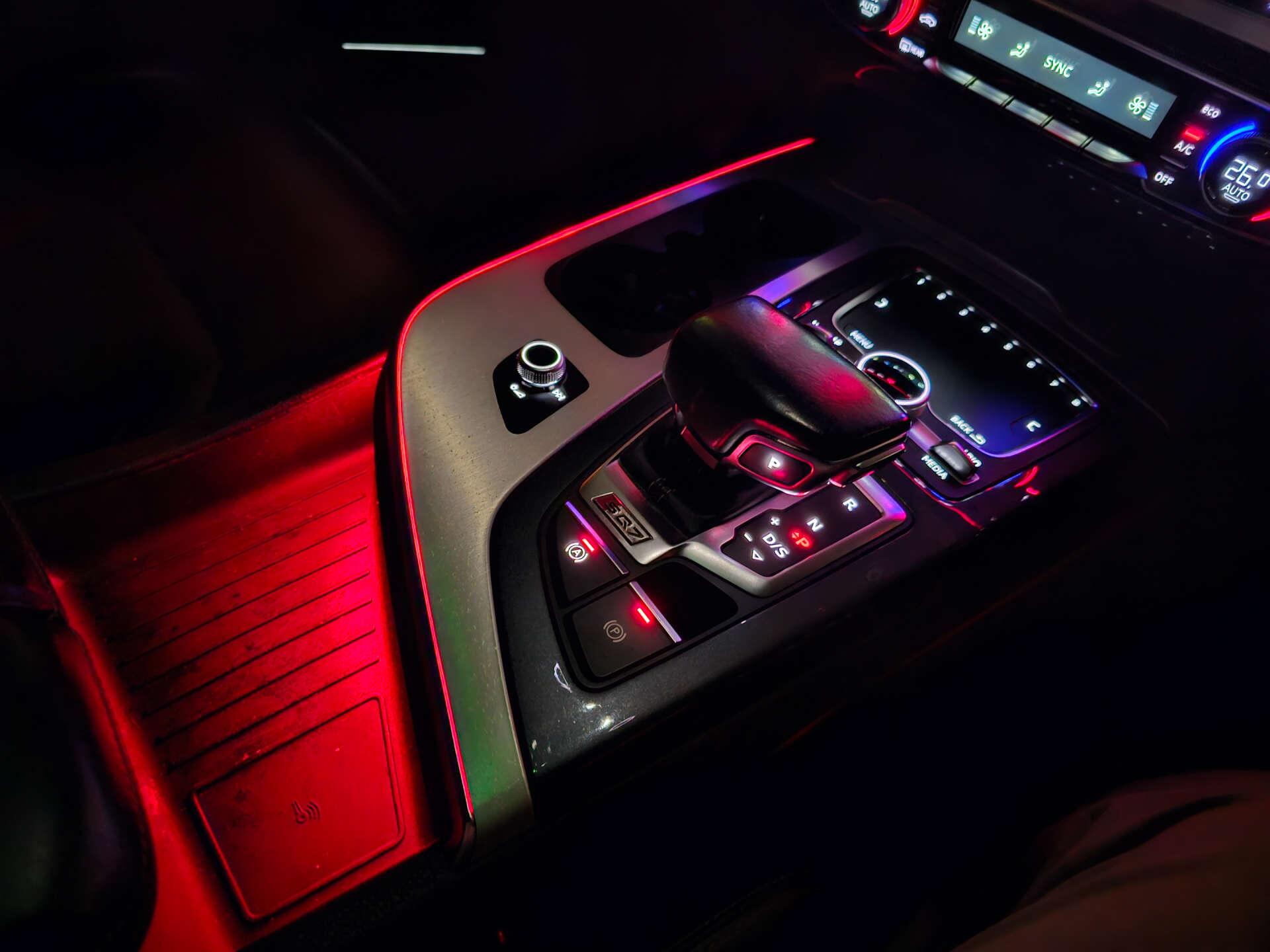 Audi SQ7 view 33
