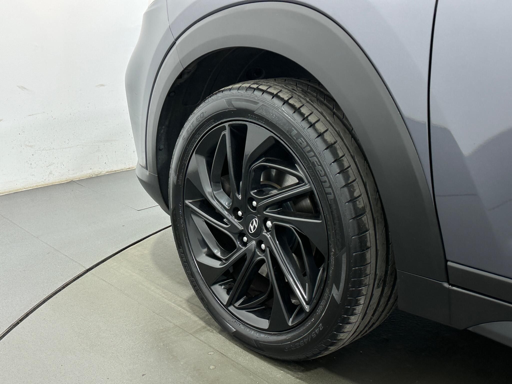 Hyundai Tucson view 50