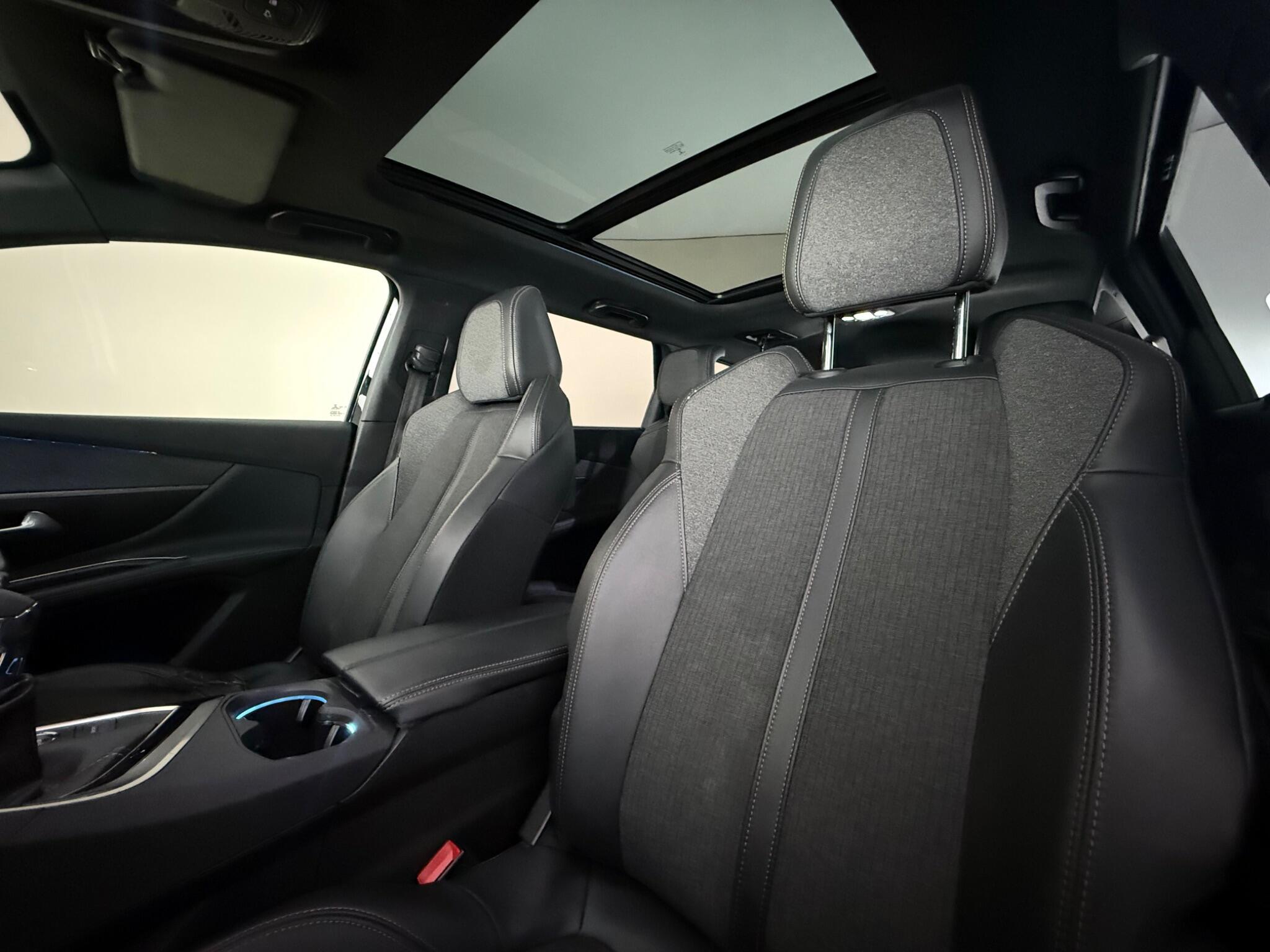 Peugeot 5008 view 32