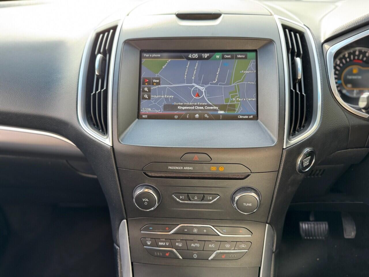 Ford Edge view 13