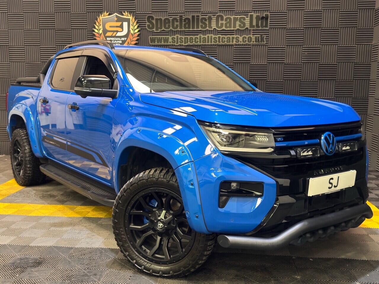 Volkswagen Amarok main image