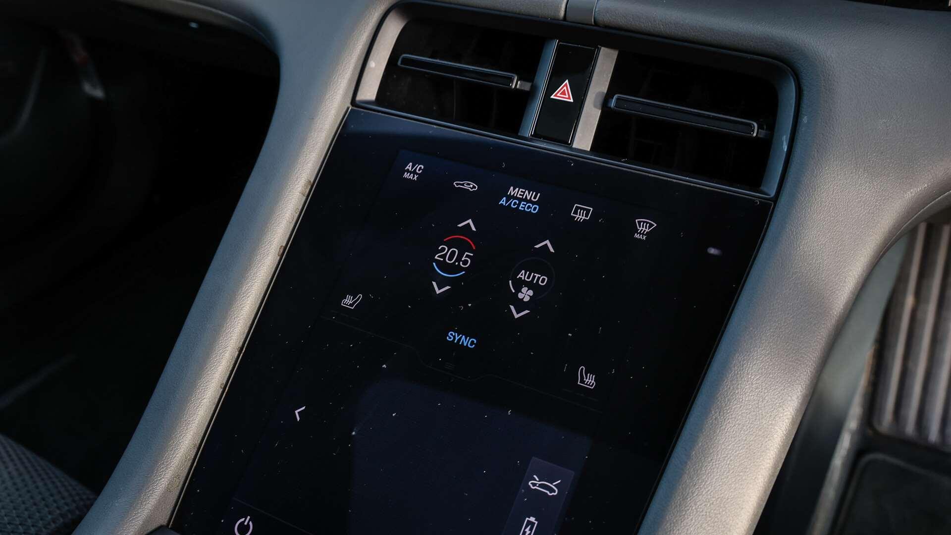 Porsche Taycan view 17