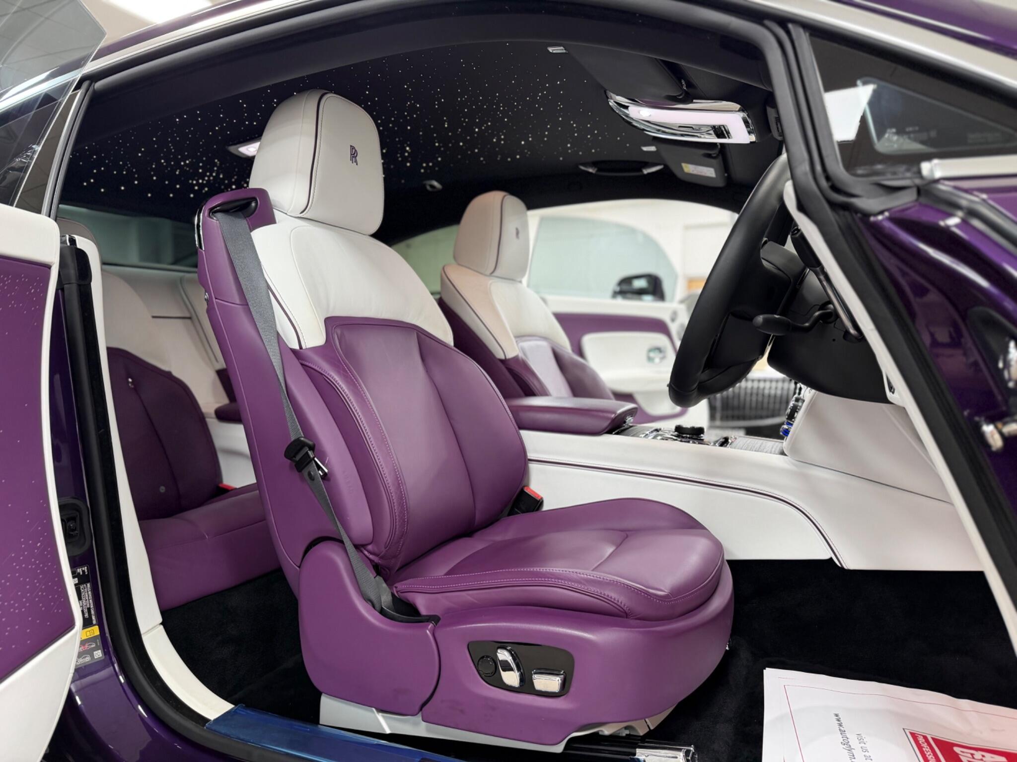 Rolls-Royce Spectre view 33