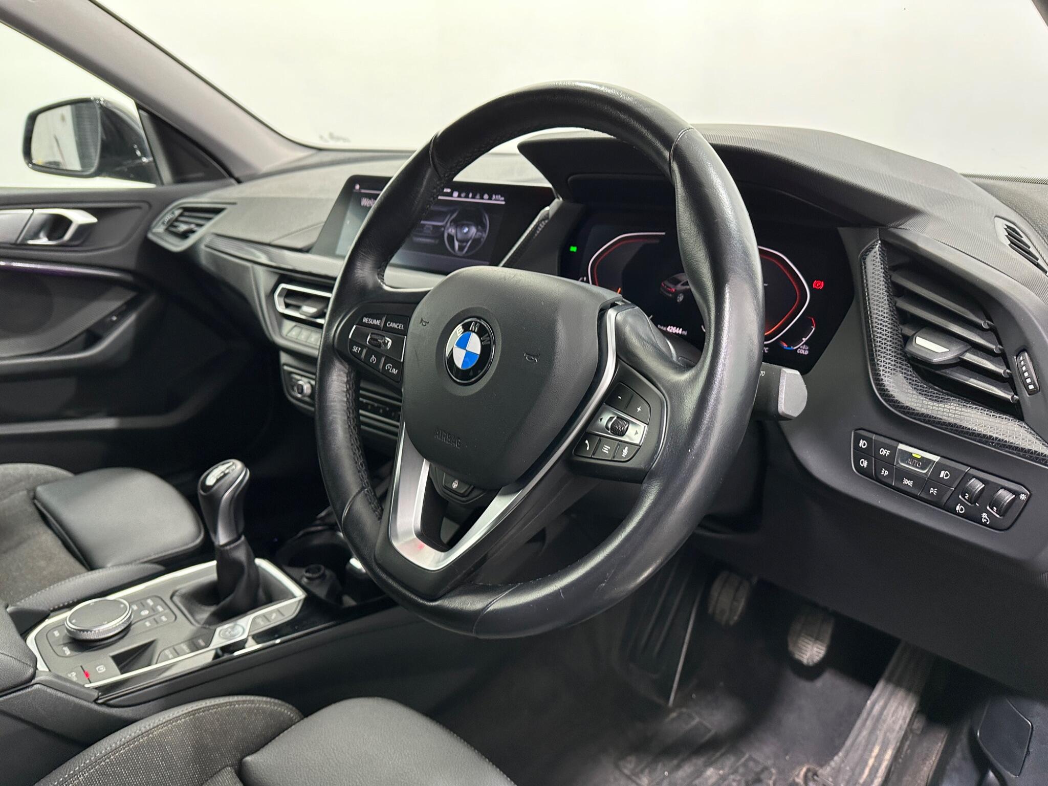 BMW 2 Series view 11