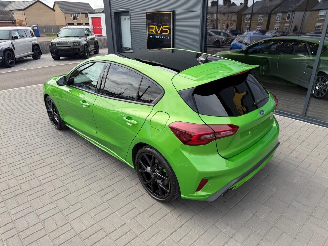 Ford Focus view 11