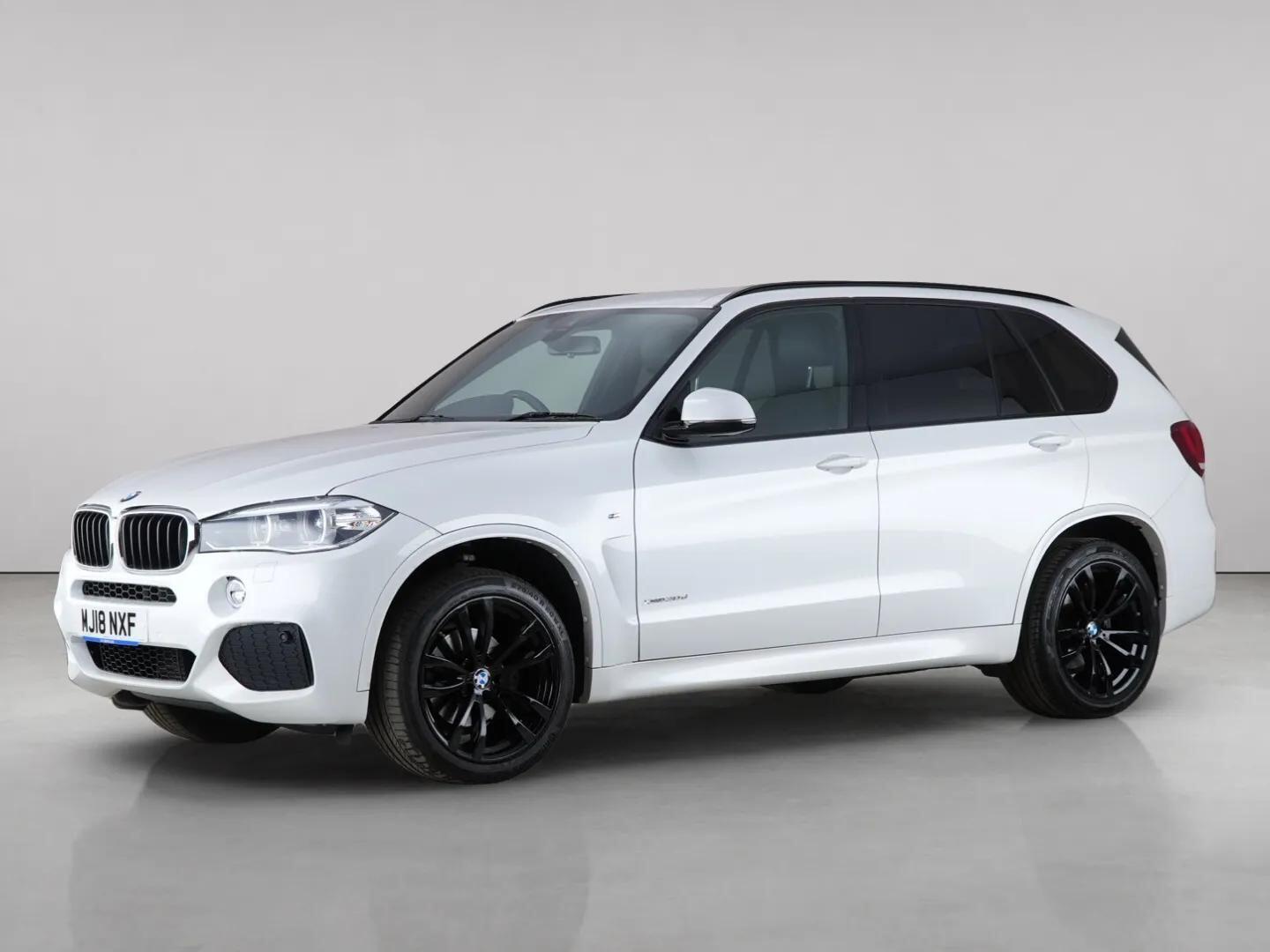 BMW X5 view 2