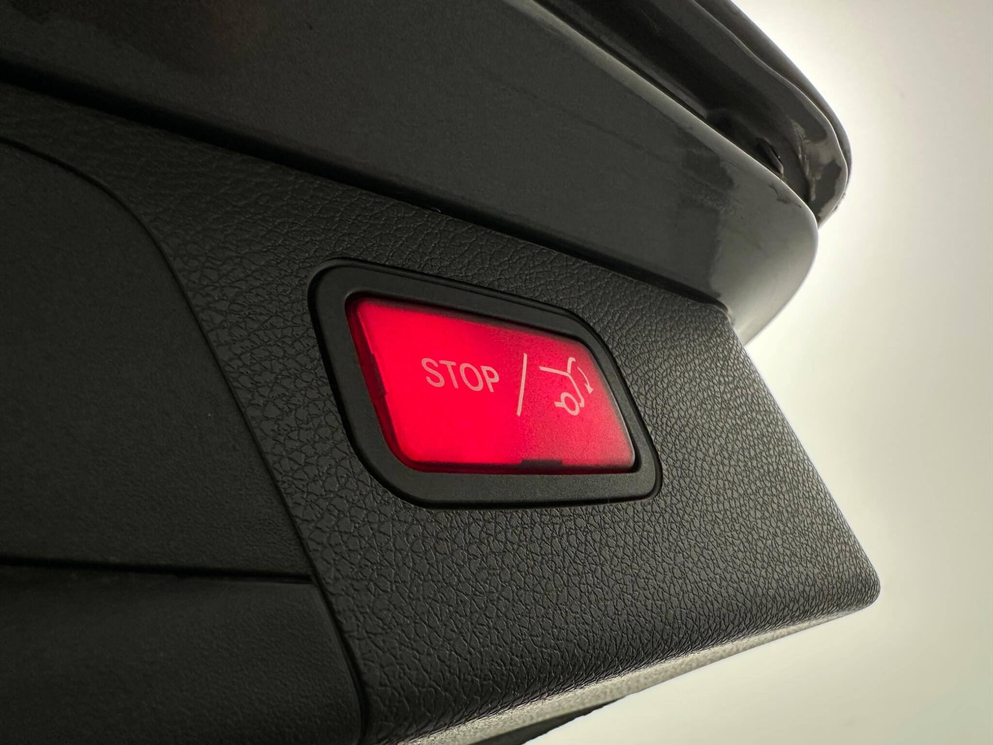 Mercedes-Benz E Class view 50
