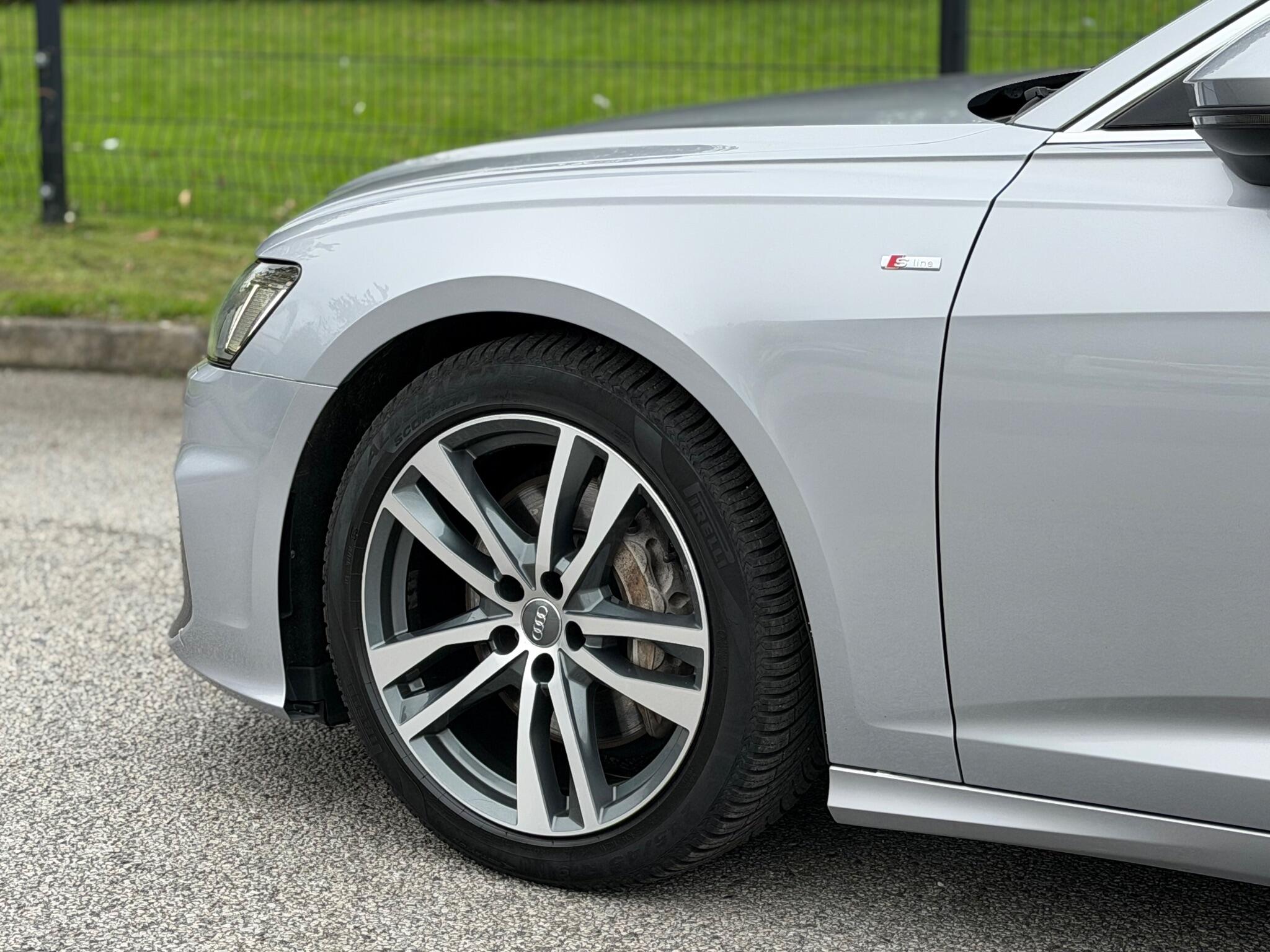 Audi A6 view 33