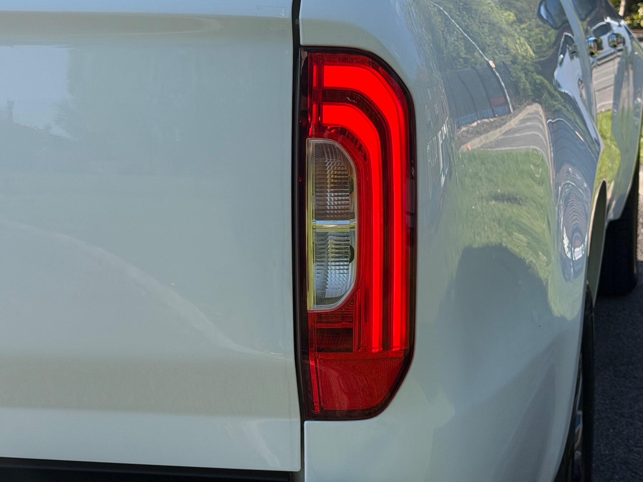 Mercedes-Benz X-Class view 45