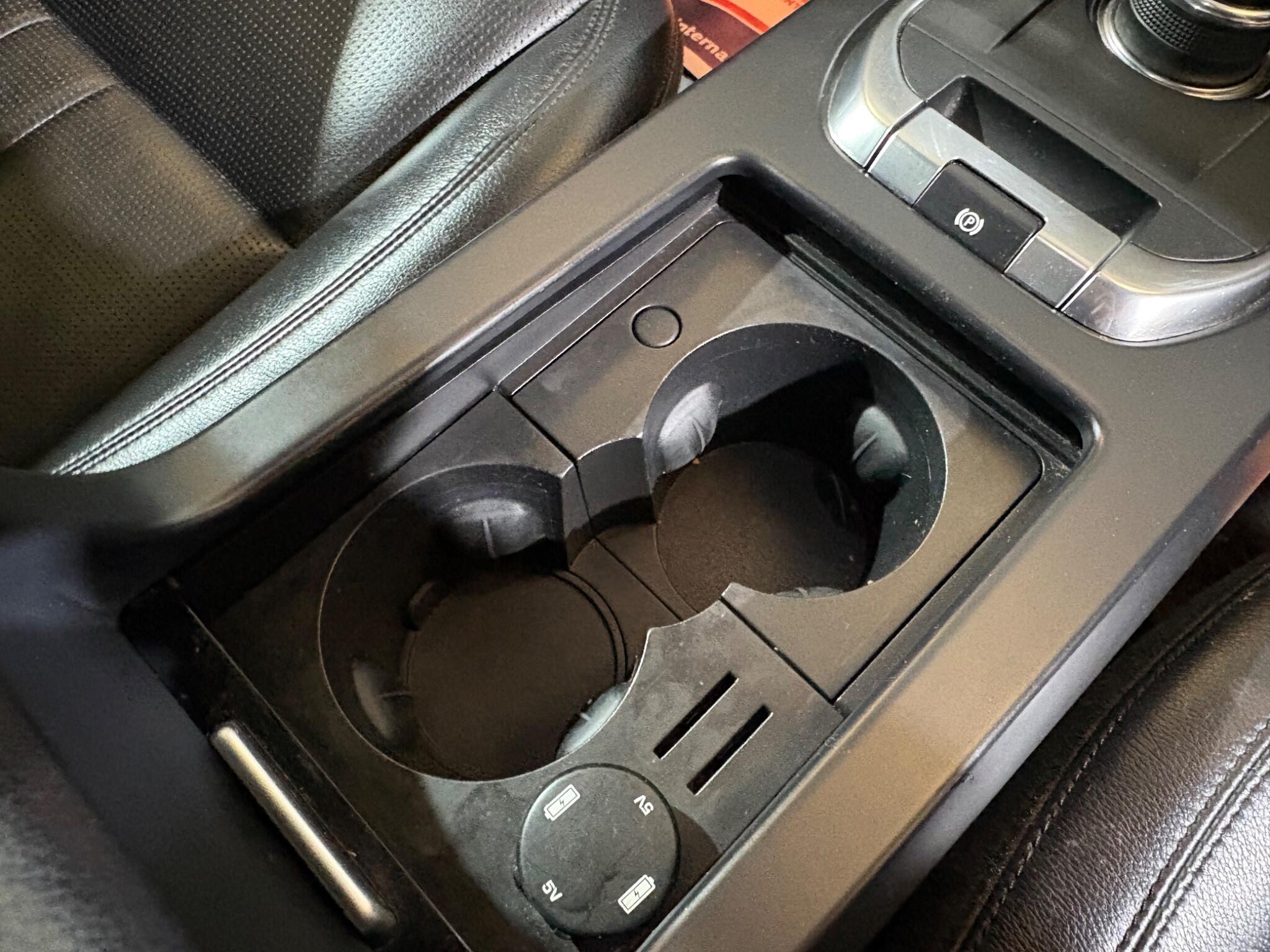Land Rover Discovery Sport view 24