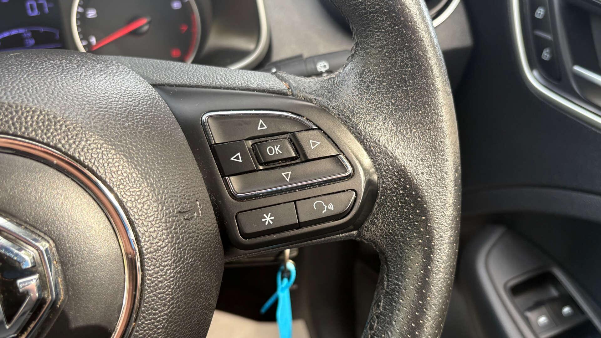 MG ZS view 18