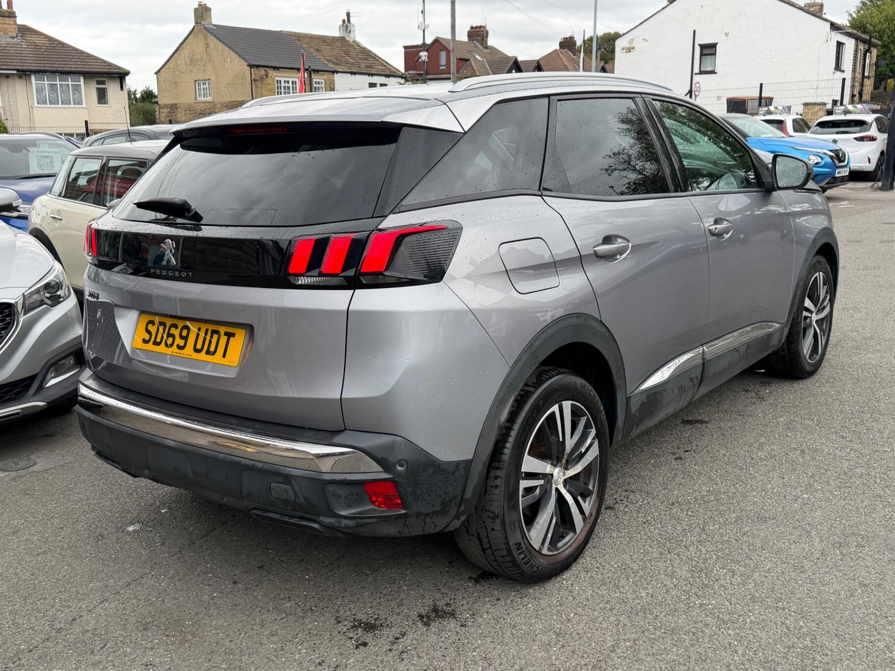 Peugeot 3008 view 6