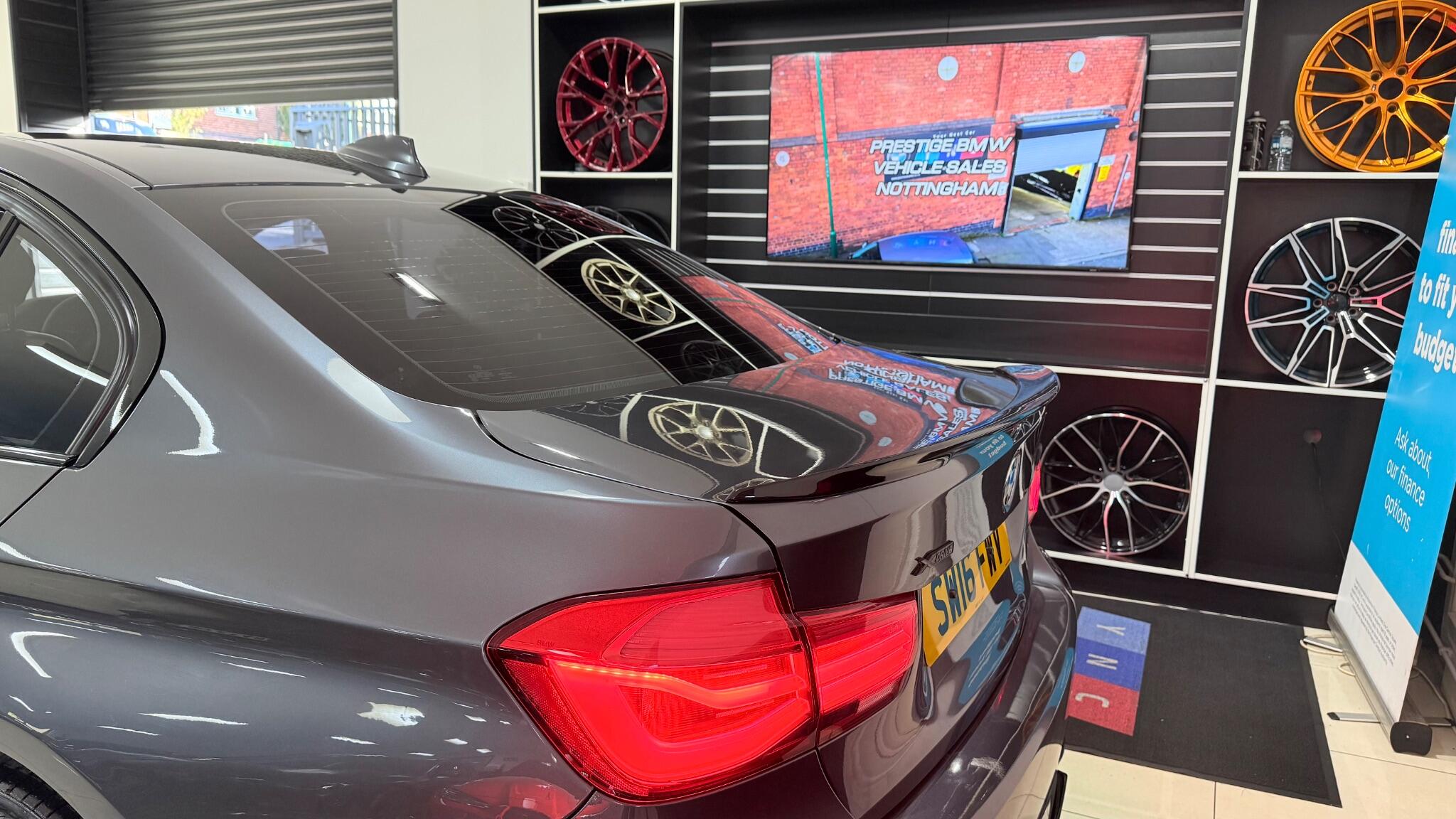 BMW 3 Series view 20