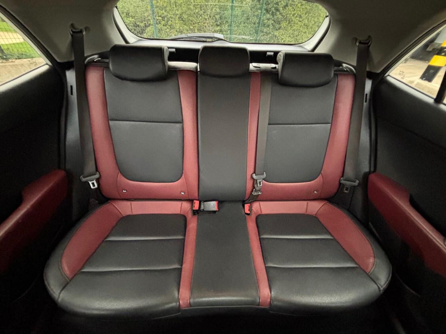 Kia Rio view 27