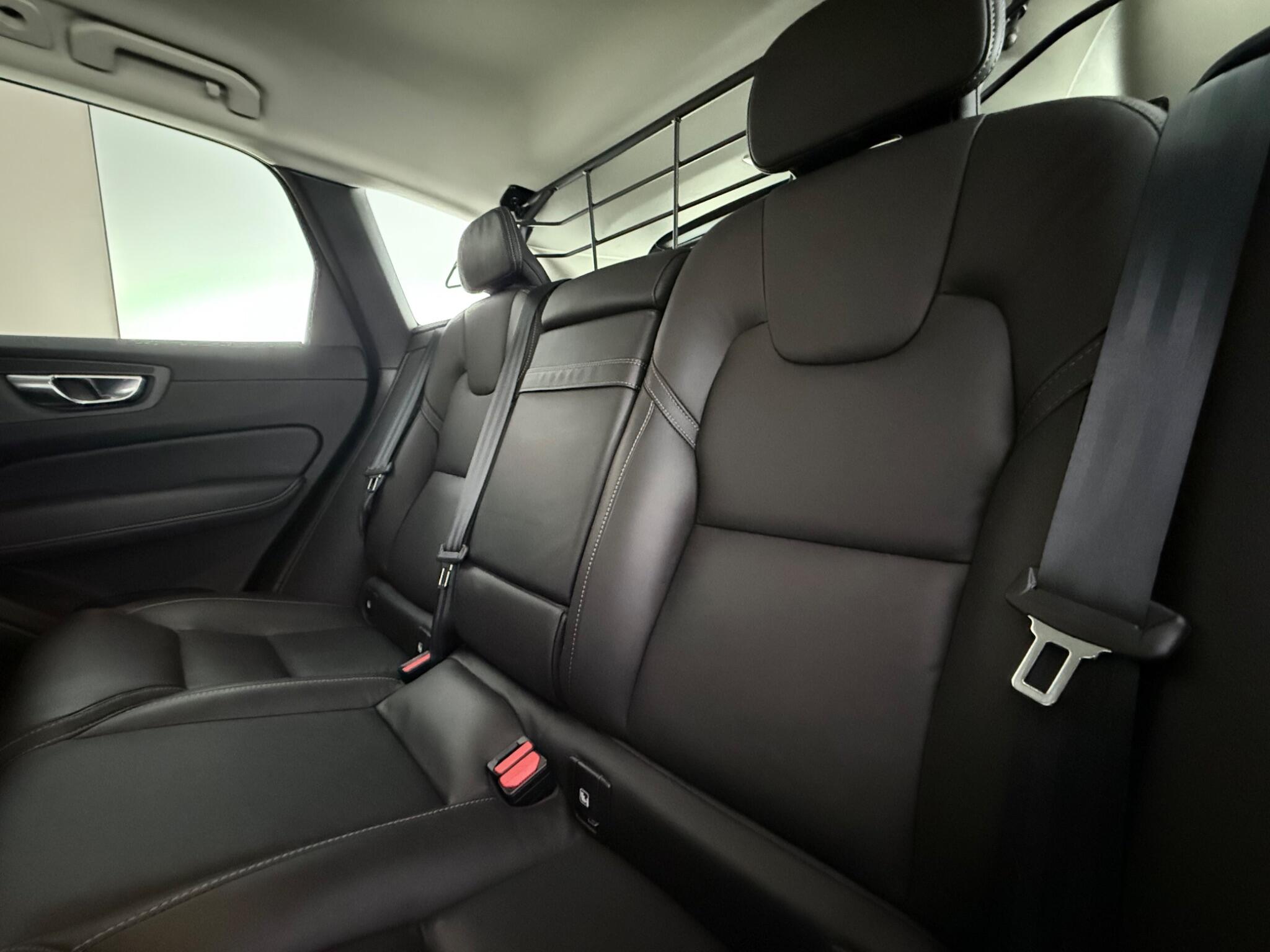 Volvo XC60 view 34
