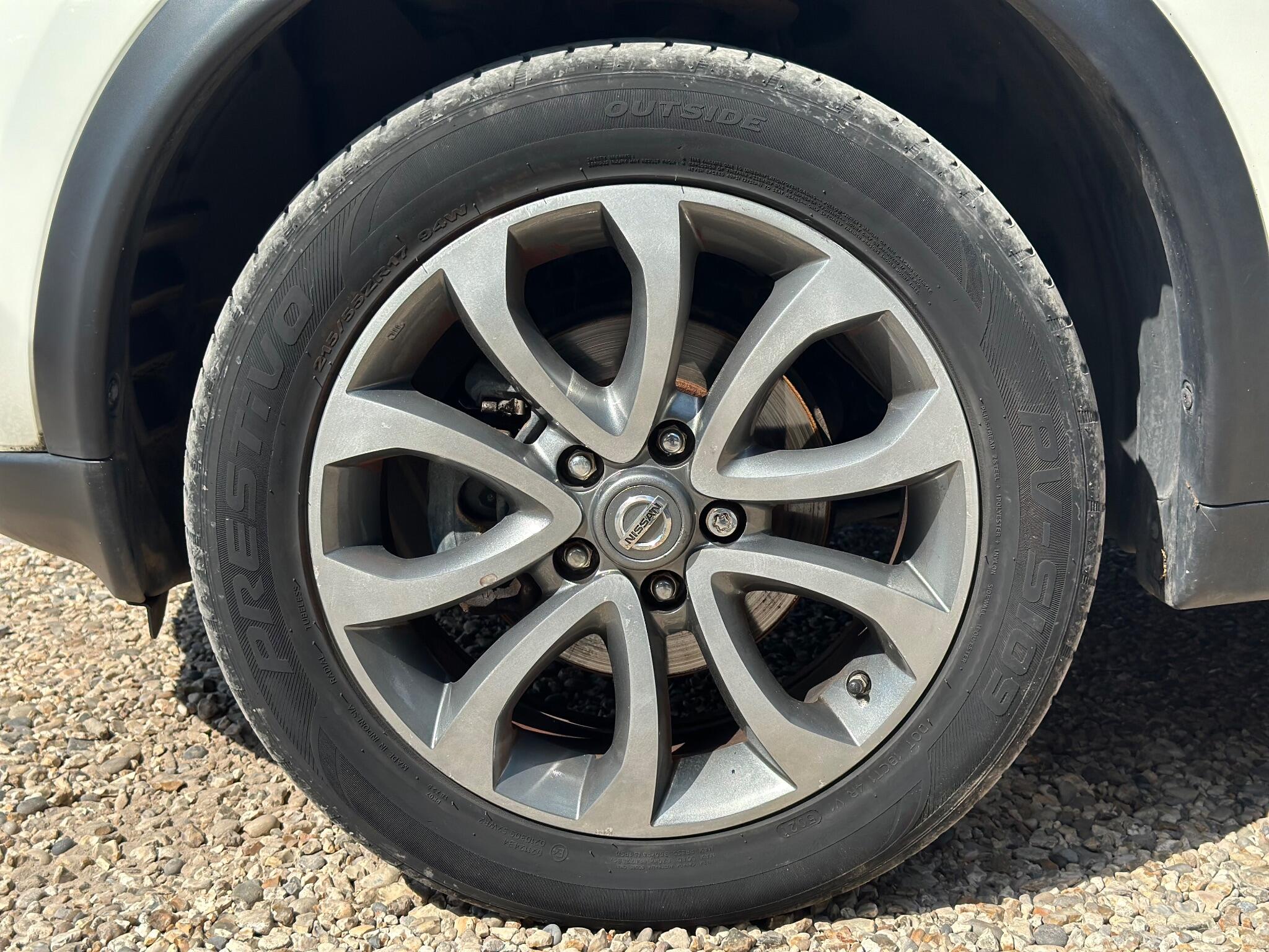 Nissan Juke view 60