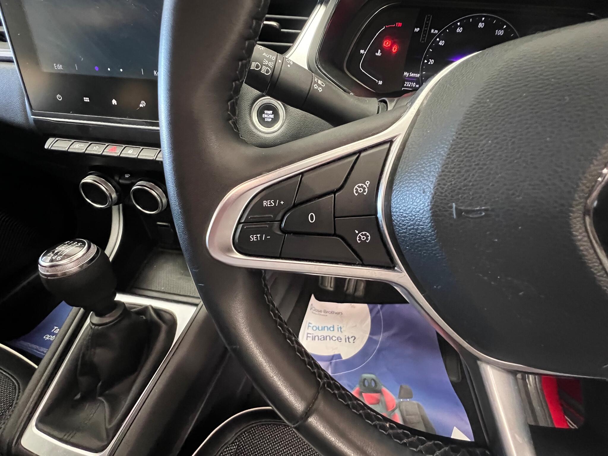 Renault Captur view 32