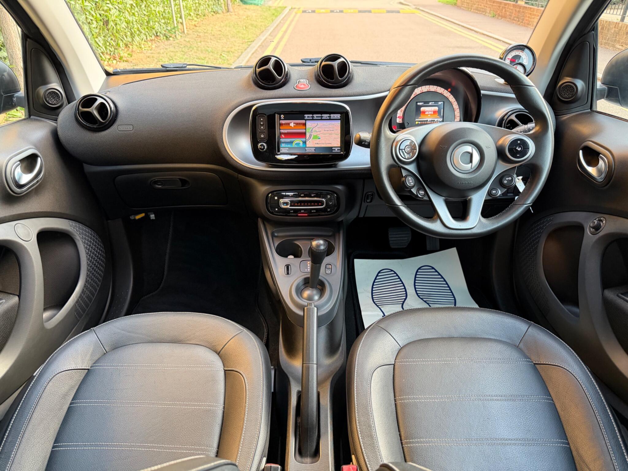 smart Fortwo view 13