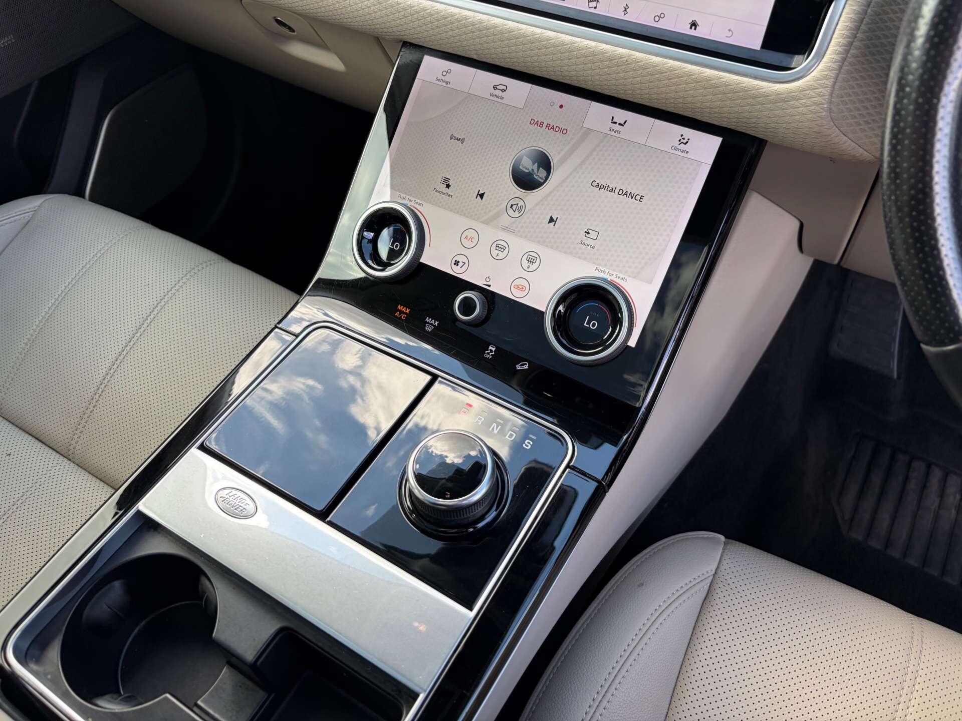 Land Rover Range Rover Velar view 47