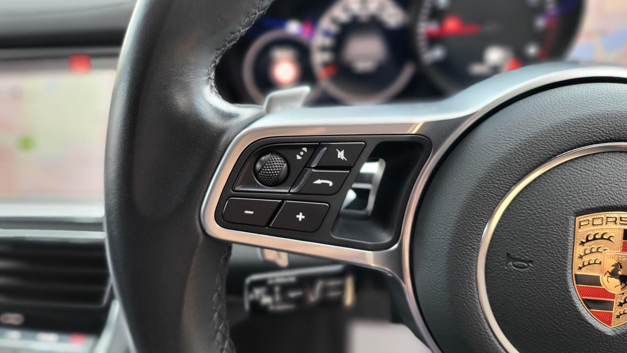 Porsche Panamera view 34