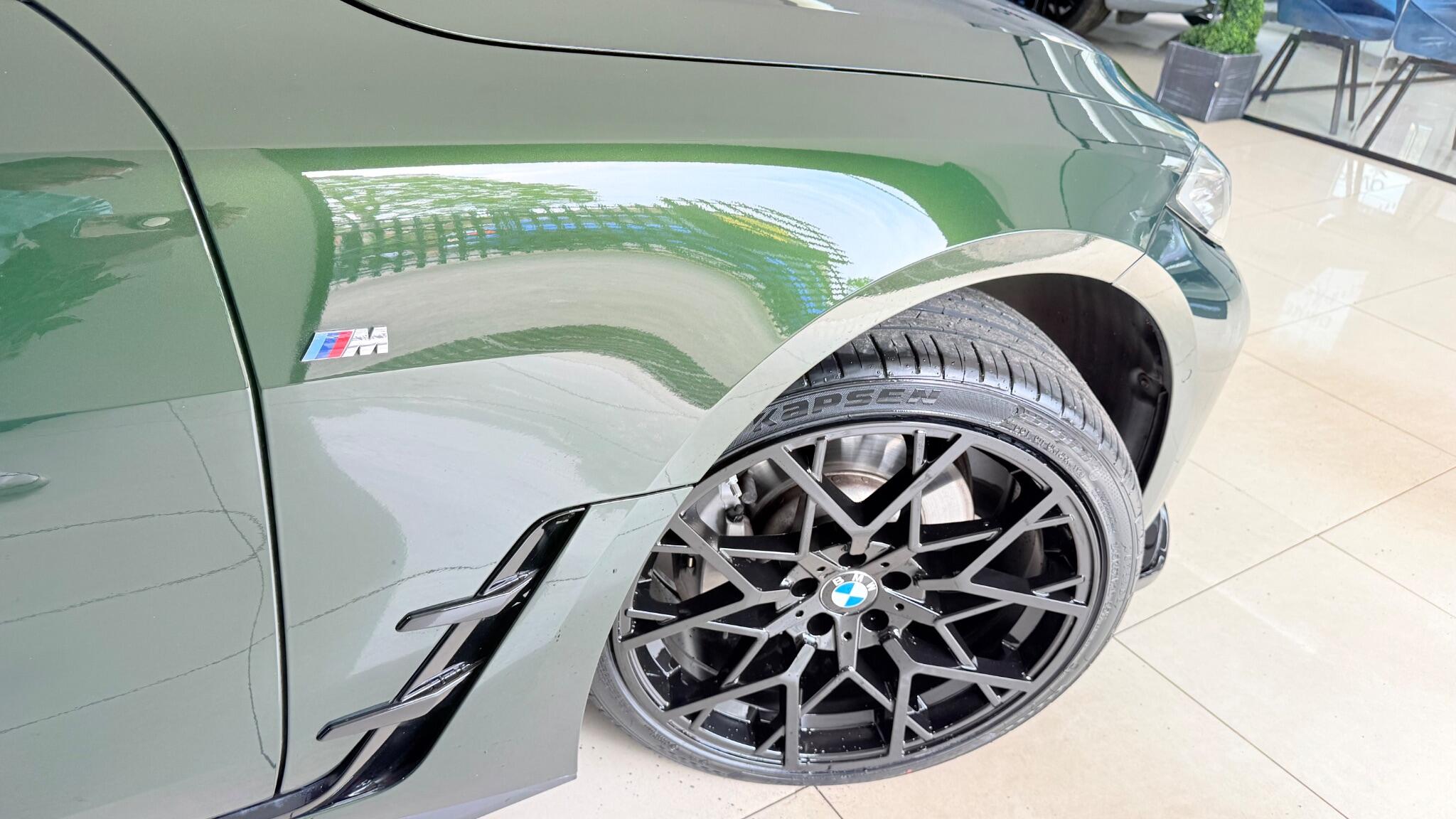 BMW I4 view 26